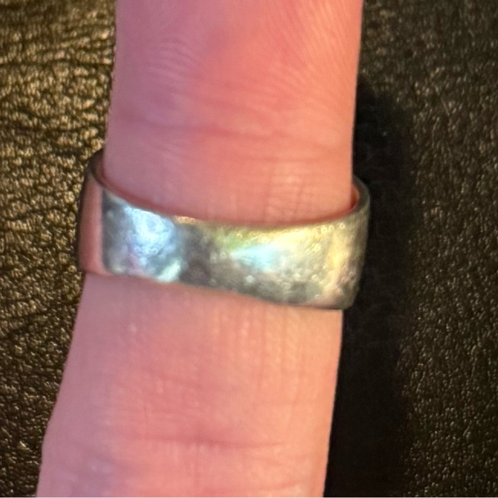 (Clearance)LA Sterling Silver puffy “Follow Your Heart”Ring Sz6.25 ring. 8 grams - Picture 3 of 6